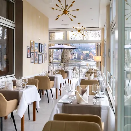 Kleiner Riesen 酒店 3*