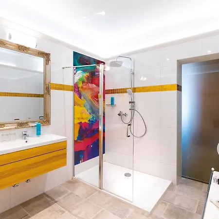 Kleiner Riesen Hotell 3*