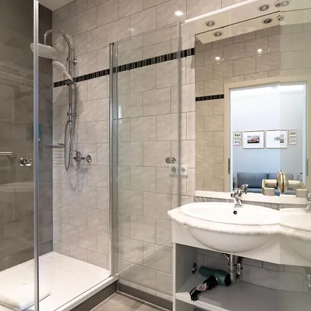 فندق Kleiner Riesen 3*